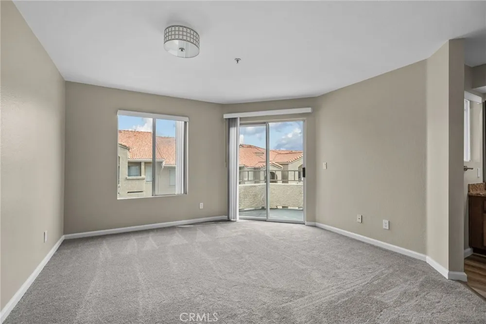 1980 Las Colinas Circle #307 Corona, CA 92879