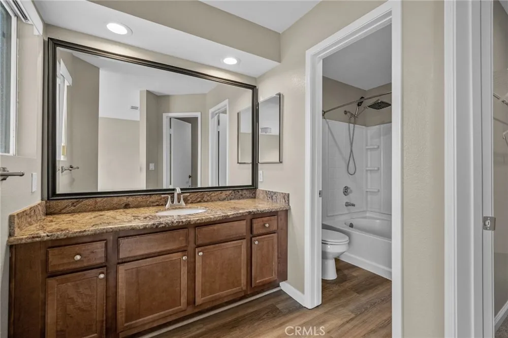 1980 Las Colinas Circle #307 Corona, CA 92879