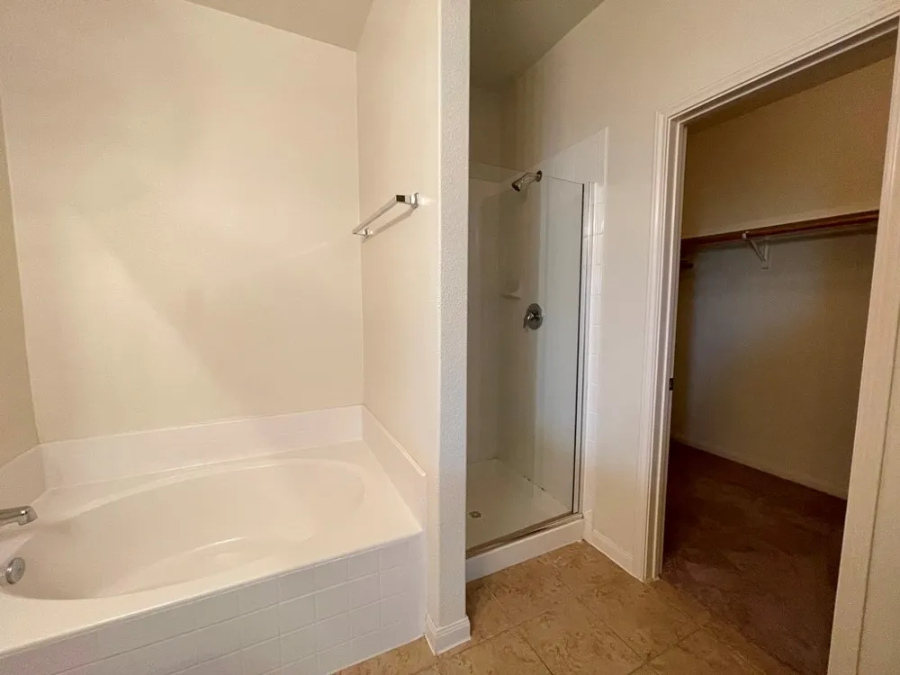 408 Farmer Lane Jarrell, TX 76537