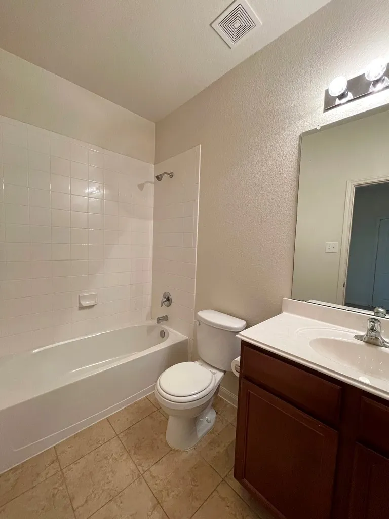 408 Farmer Lane Jarrell, TX 76537