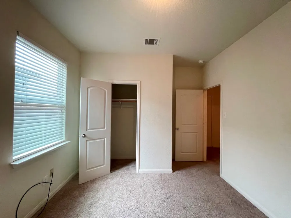 408 Farmer Lane Jarrell, TX 76537