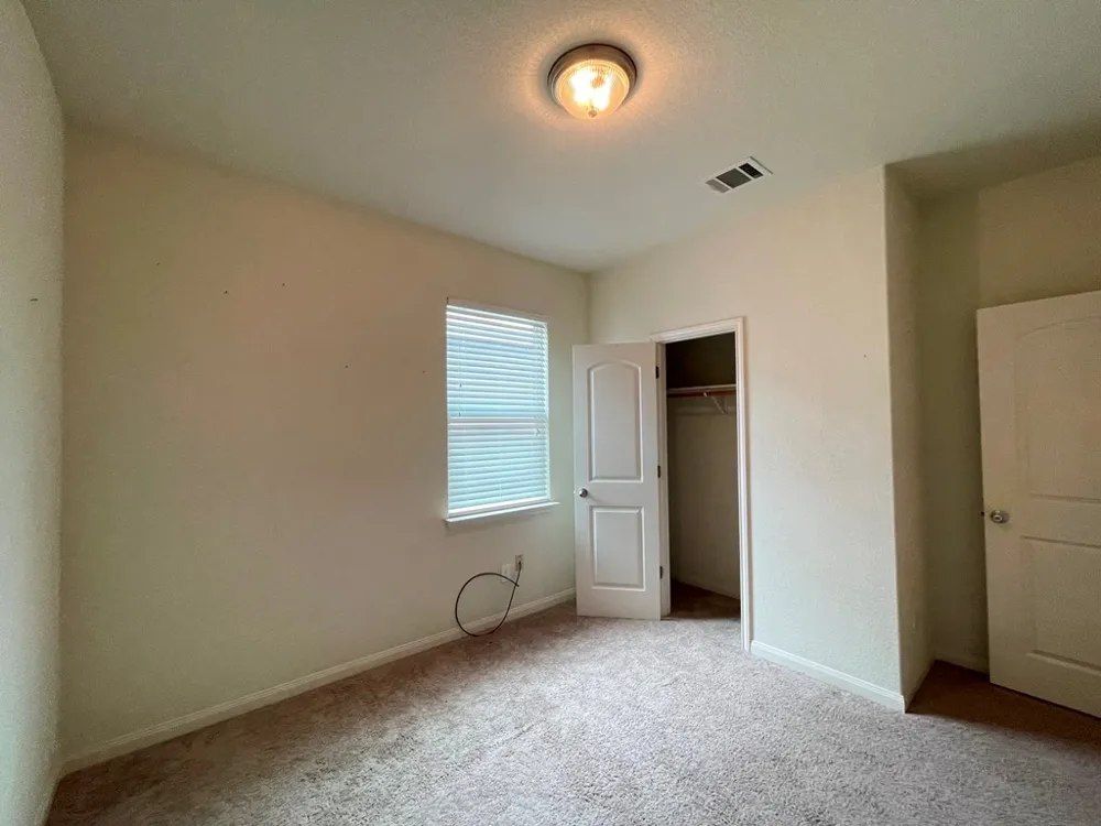 408 Farmer Lane Jarrell, TX 76537