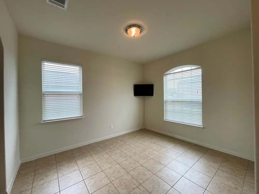 408 Farmer Lane Jarrell, TX 76537