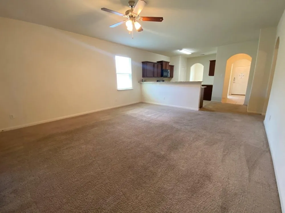 408 Farmer Lane Jarrell, TX 76537