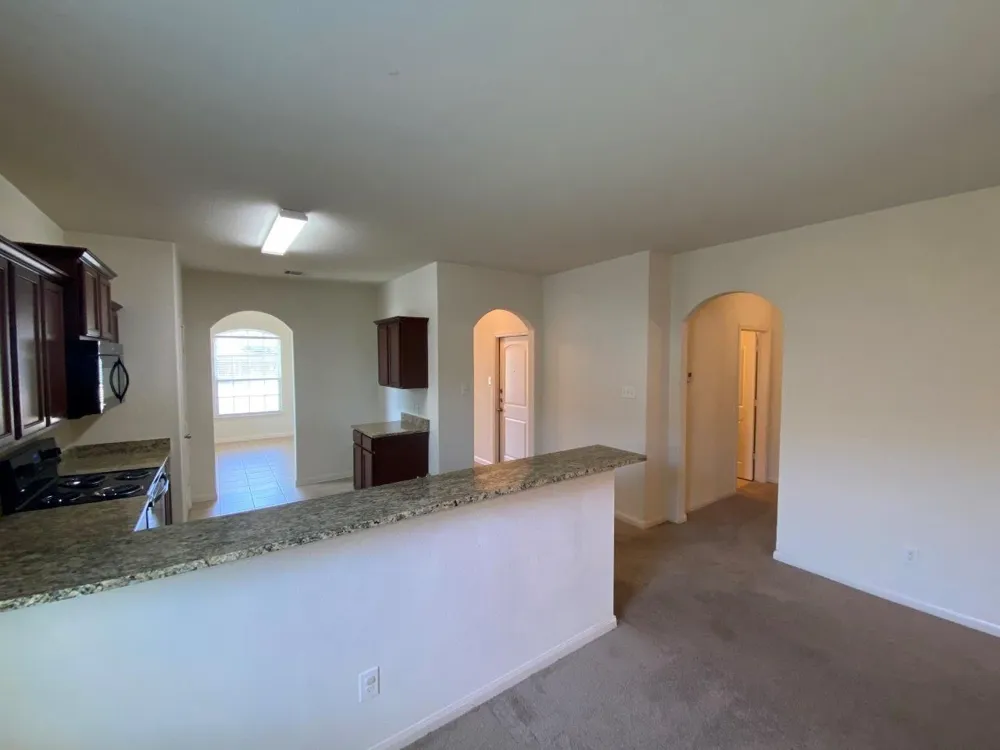 408 Farmer Lane Jarrell, TX 76537