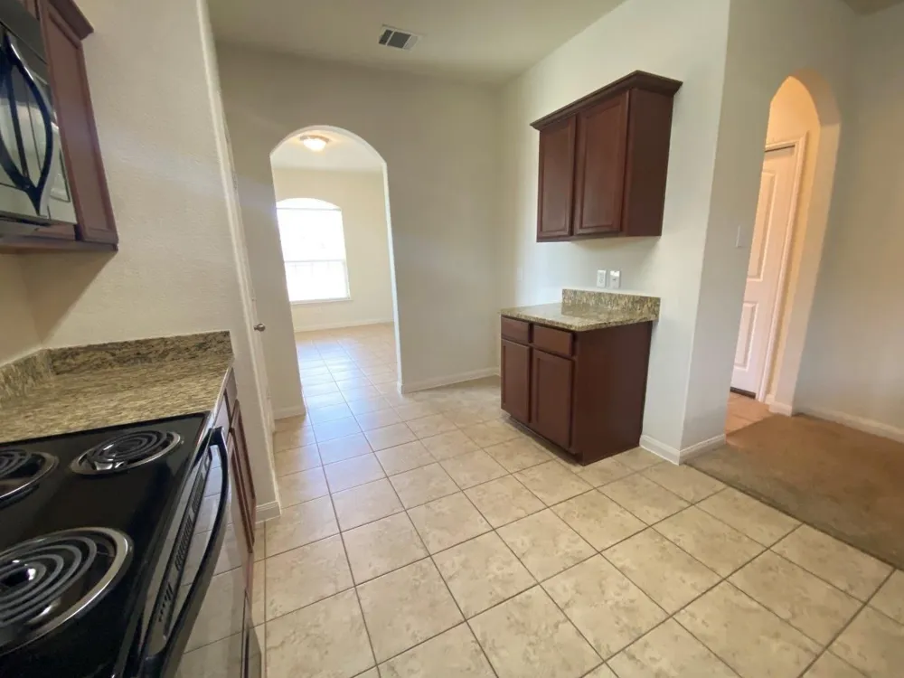 408 Farmer Lane Jarrell, TX 76537