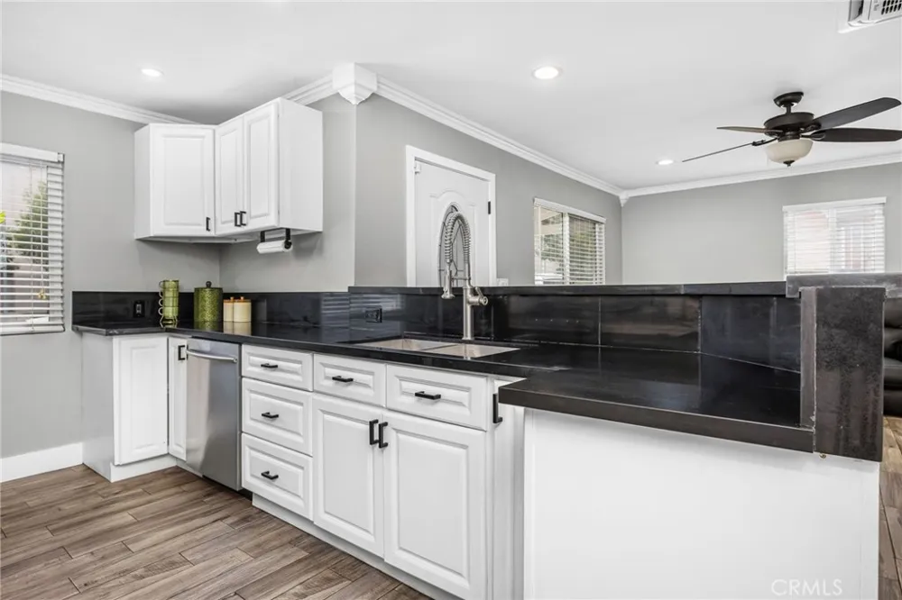1502 Lakme Avenue Wilmington, CA 90744