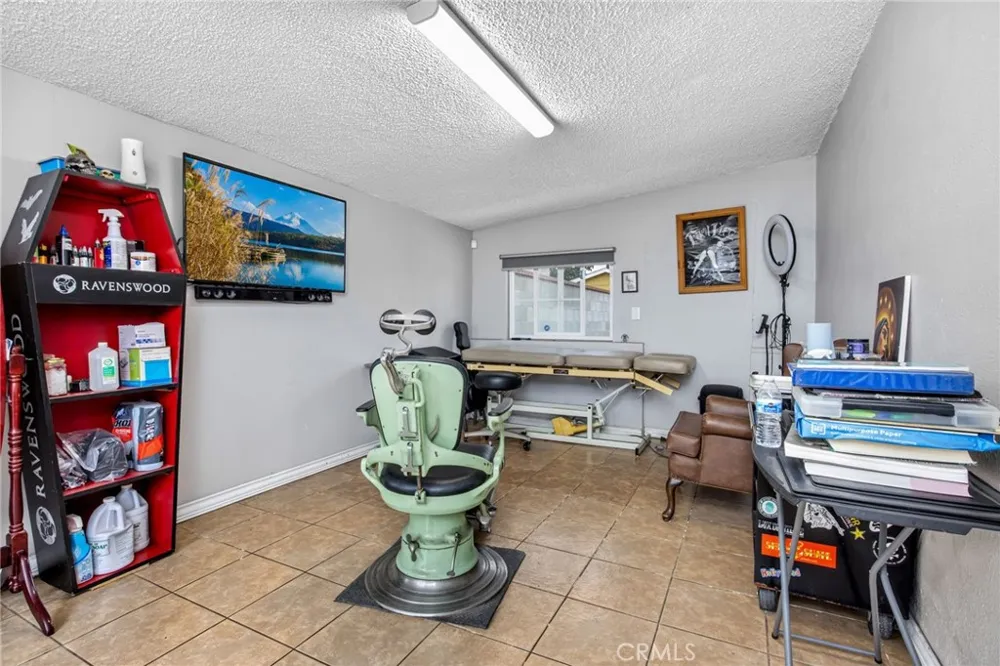 1502 Lakme Avenue Wilmington, CA 90744