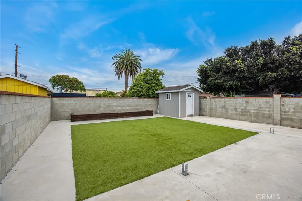 1502 Lakme Avenue Wilmington, CA 90744