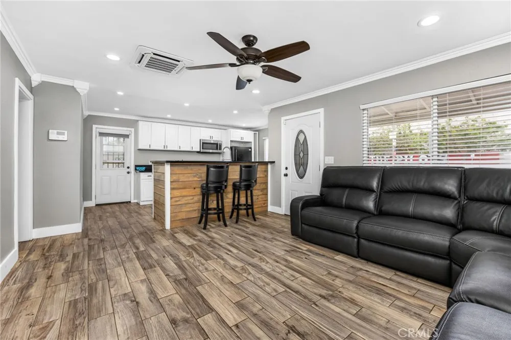 1502 Lakme Avenue Wilmington, CA 90744