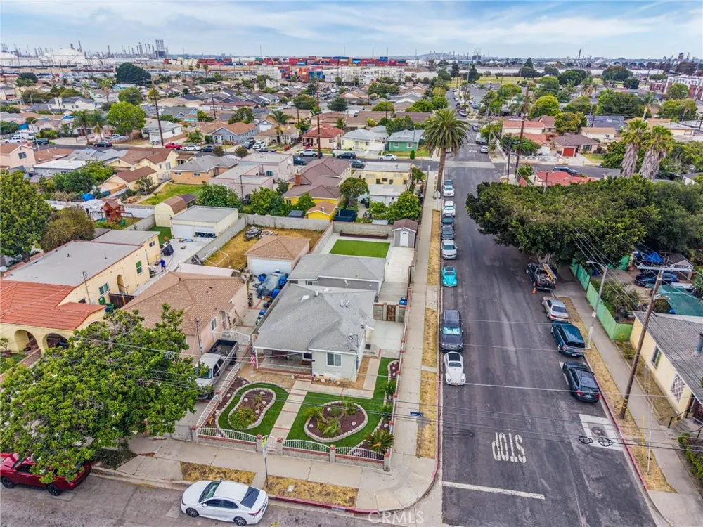 1502 Lakme Avenue Wilmington, CA 90744