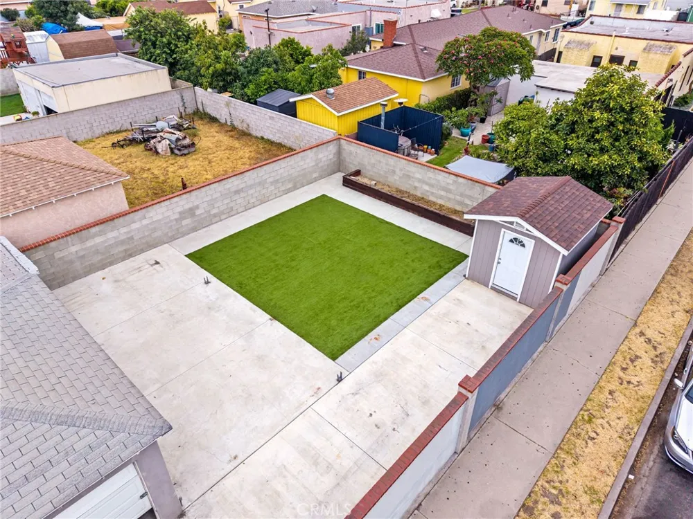 1502 Lakme Avenue Wilmington, CA 90744