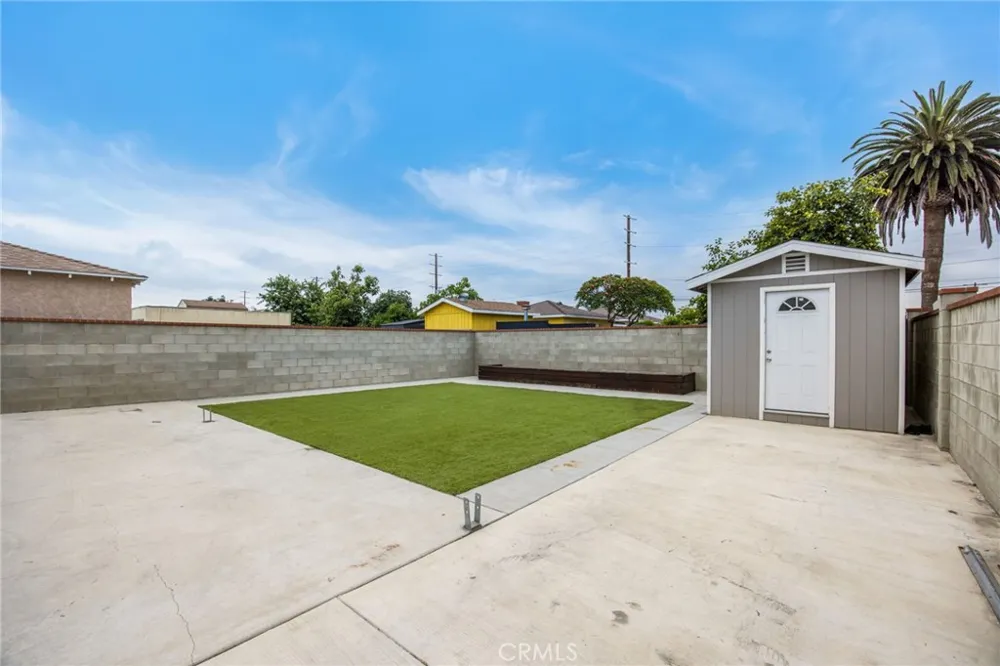 1502 Lakme Avenue Wilmington, CA 90744