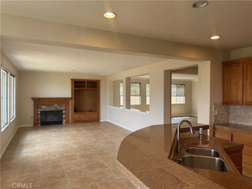 3753 Elderberry Circle Corona, CA 92882