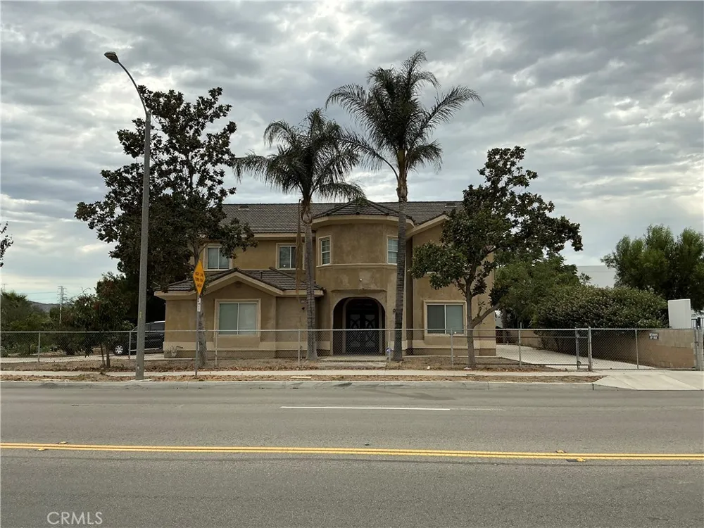 11250 Cypress Fontana, CA 92337