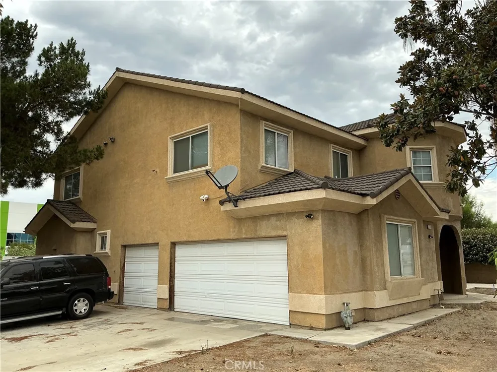 11250 Cypress Fontana, CA 92337