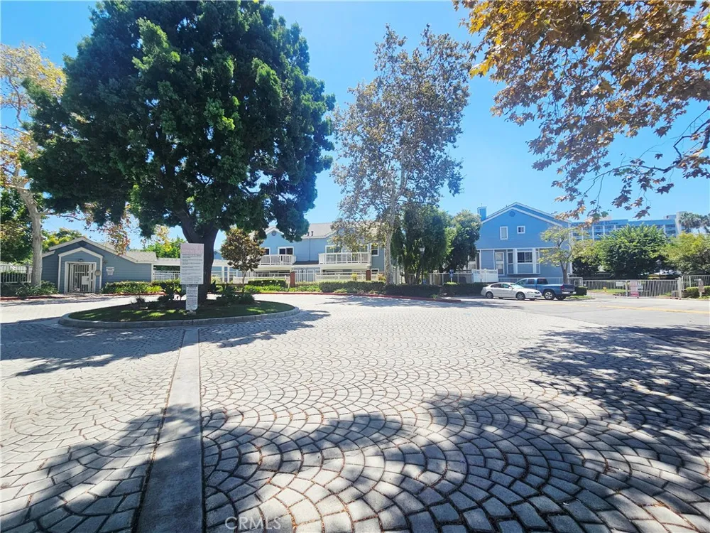 12864 Sycamore Village Dr. Norwalk, CA 90650