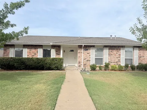 4817 Sprucewood Lane