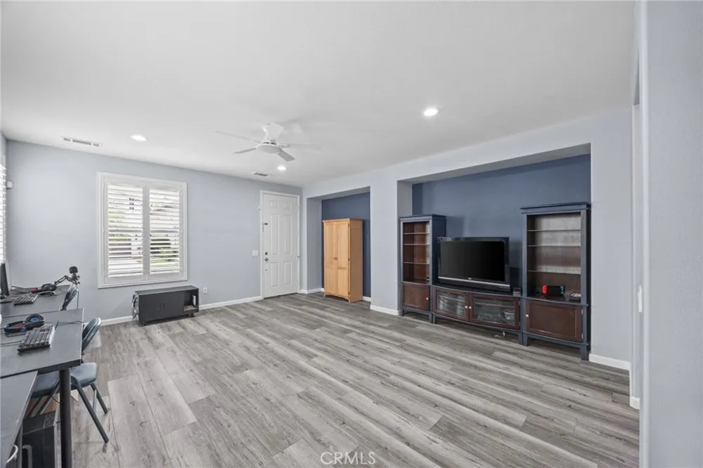 11056 Caraway Corona, CA 92883