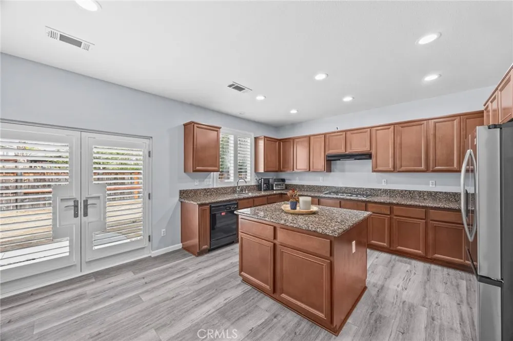 11056 Caraway Corona, CA 92883