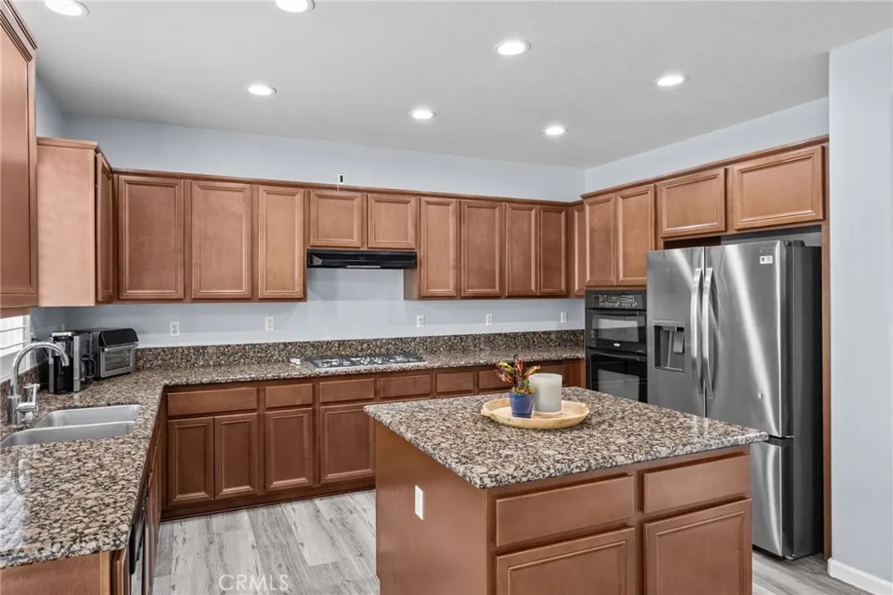 11056 Caraway Corona, CA 92883