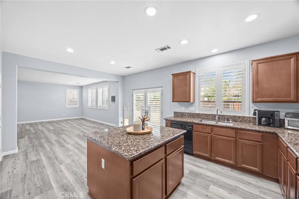 11056 Caraway Corona, CA 92883