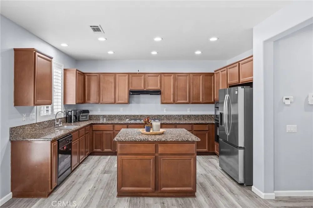 11056 Caraway Corona, CA 92883