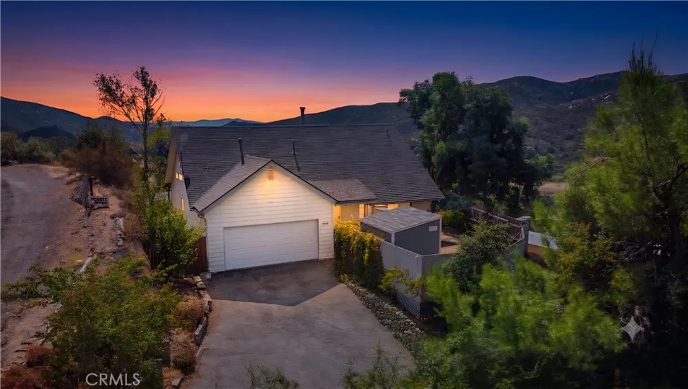 45785 Coyote Banning, CA 92220