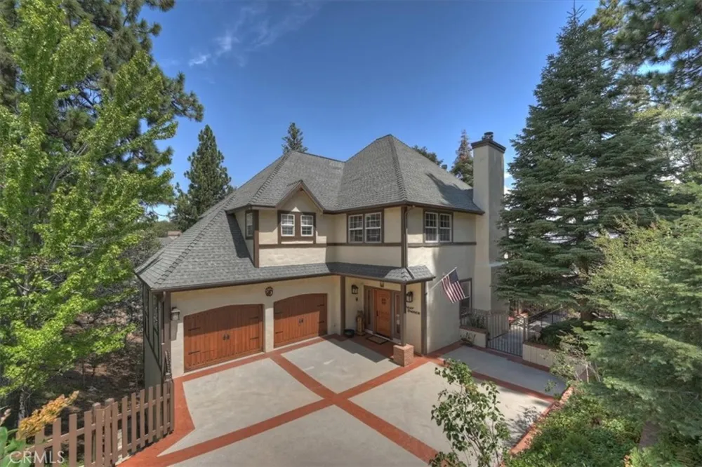 483 Emerald Lake Arrowhead, CA 92352