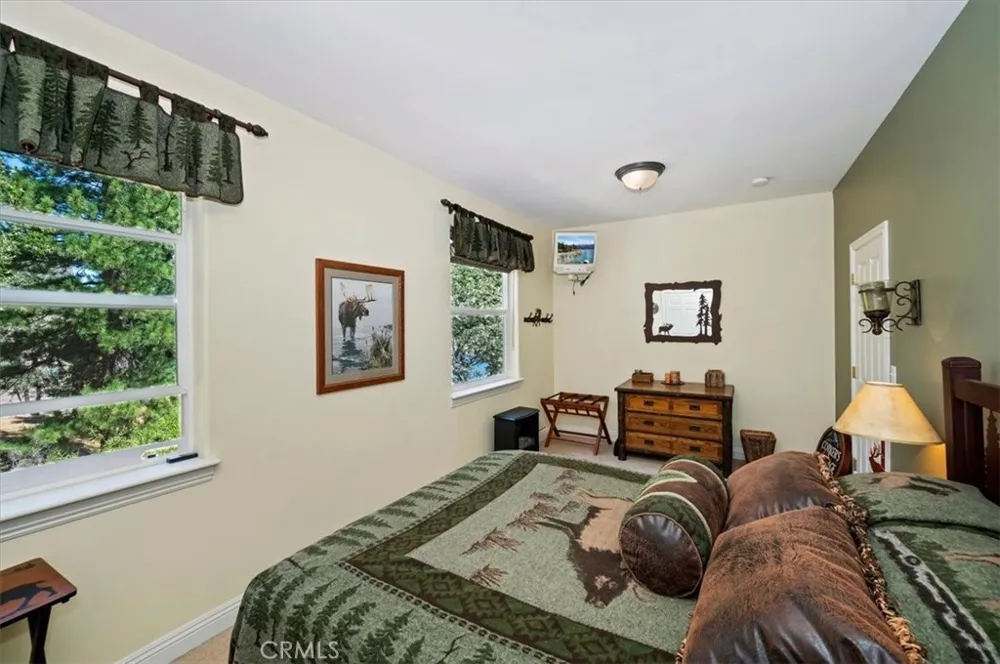 483 Emerald Lake Arrowhead, CA 92352