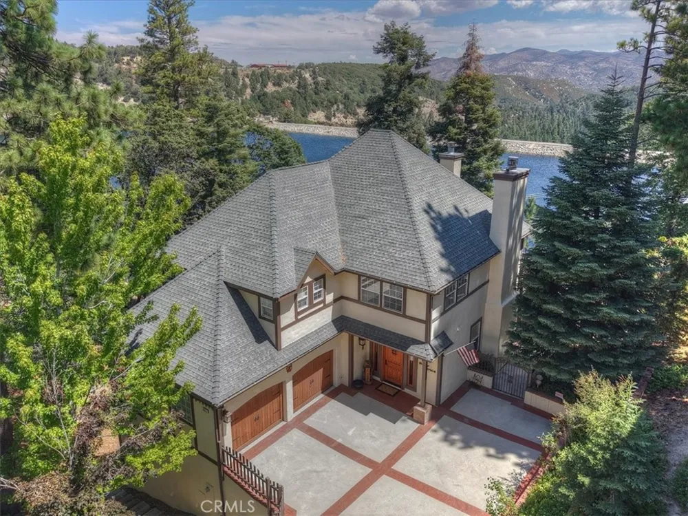 483 Emerald Lake Arrowhead, CA 92352