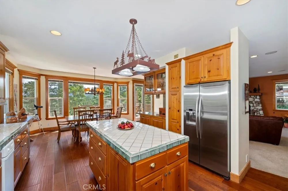 483 Emerald Lake Arrowhead, CA 92352