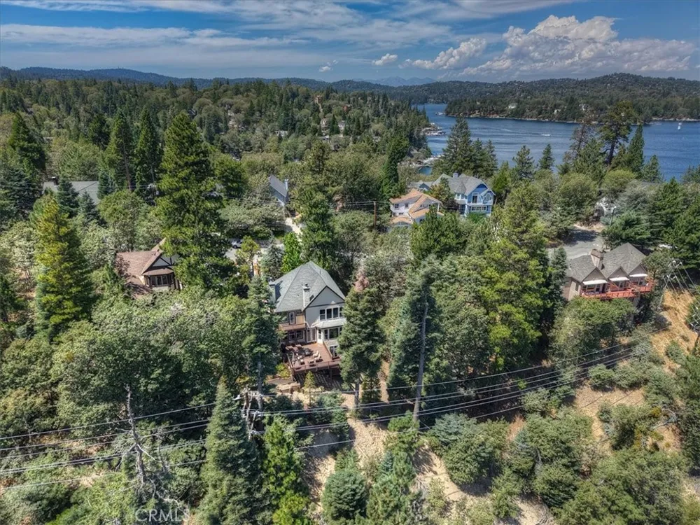 483 Emerald Lake Arrowhead, CA 92352
