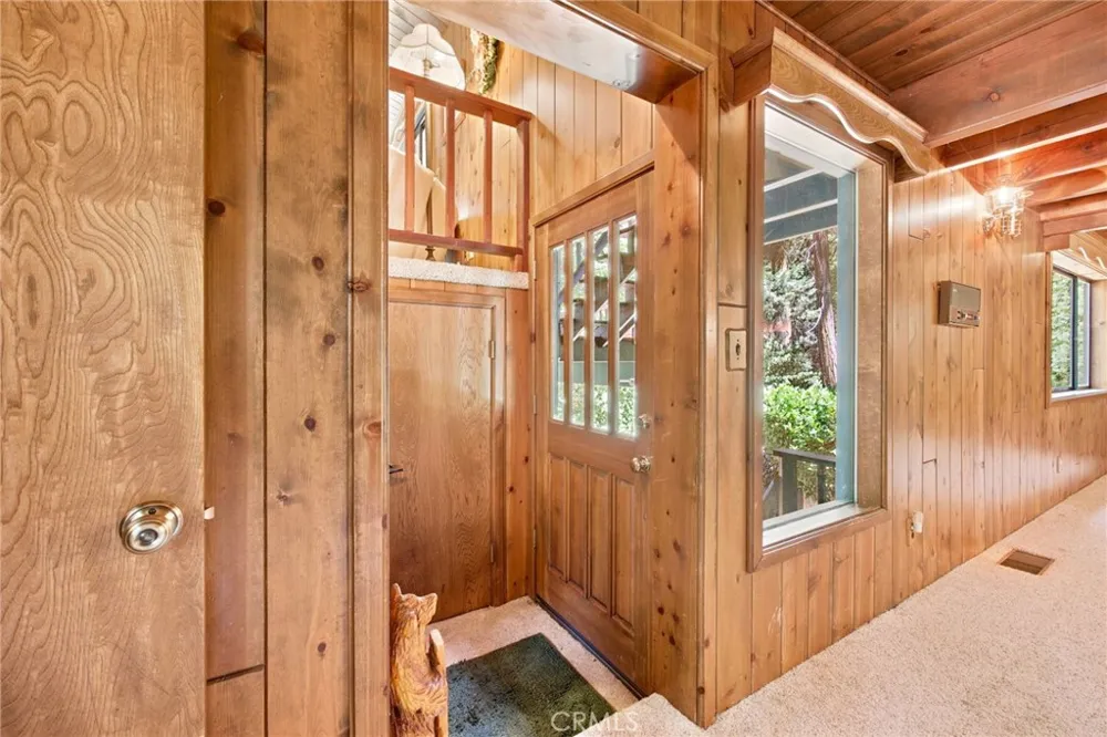 745 Kuffel Canyon Lake Arrowhead, CA 92352