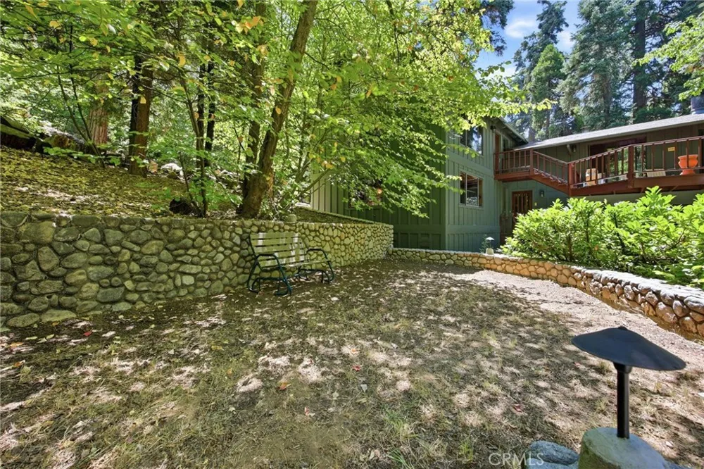 745 Kuffel Canyon Lake Arrowhead, CA 92352
