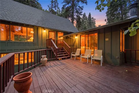 745 Kuffel Canyon