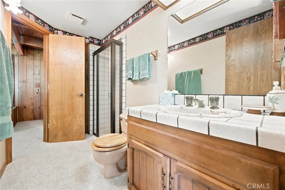 745 Kuffel Canyon Lake Arrowhead, CA 92352
