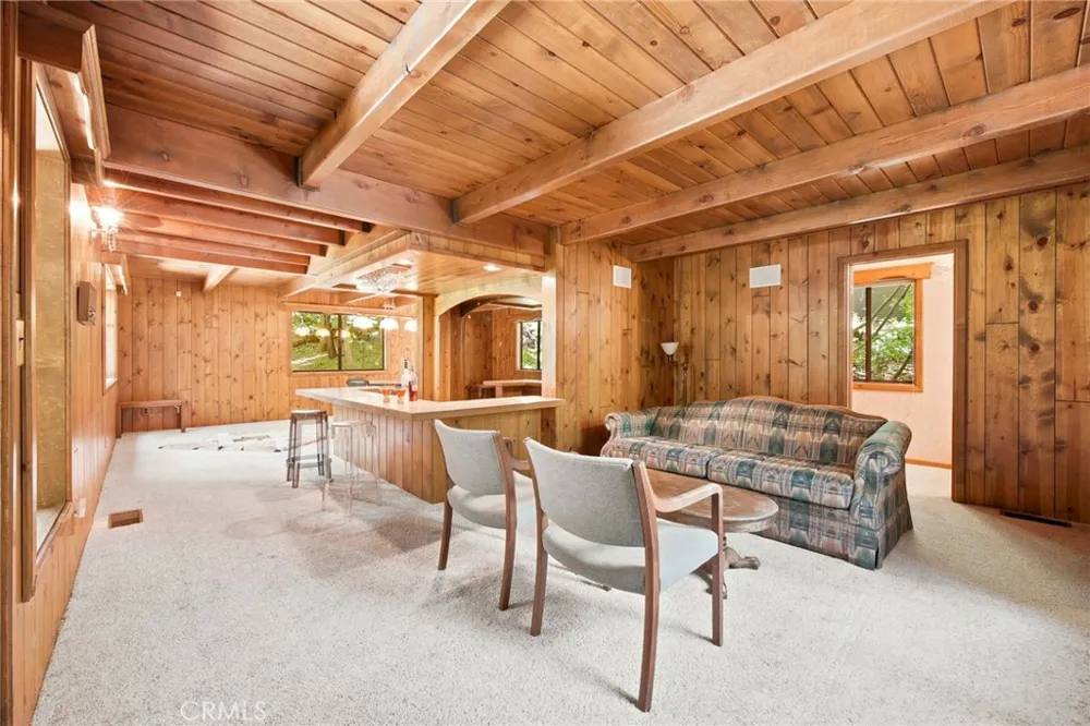745 Kuffel Canyon Lake Arrowhead, CA 92352