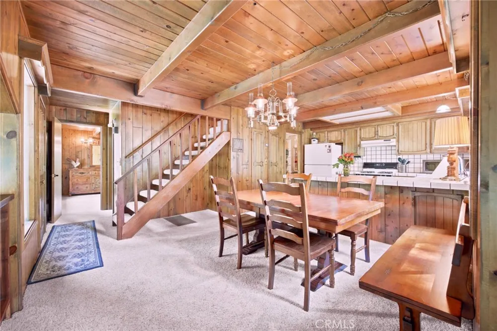 745 Kuffel Canyon Lake Arrowhead, CA 92352
