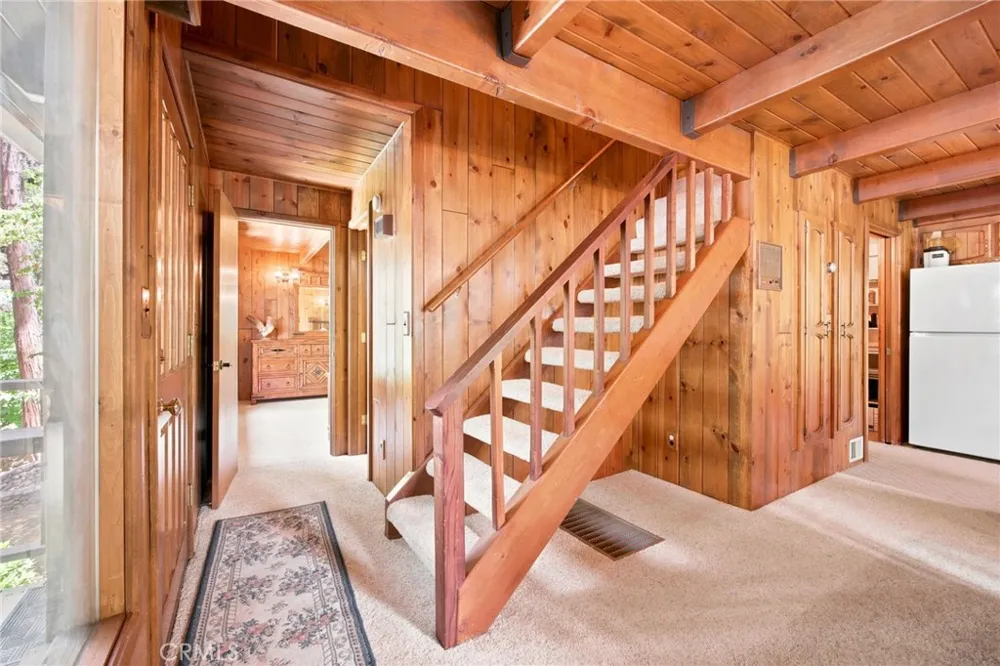 745 Kuffel Canyon Lake Arrowhead, CA 92352