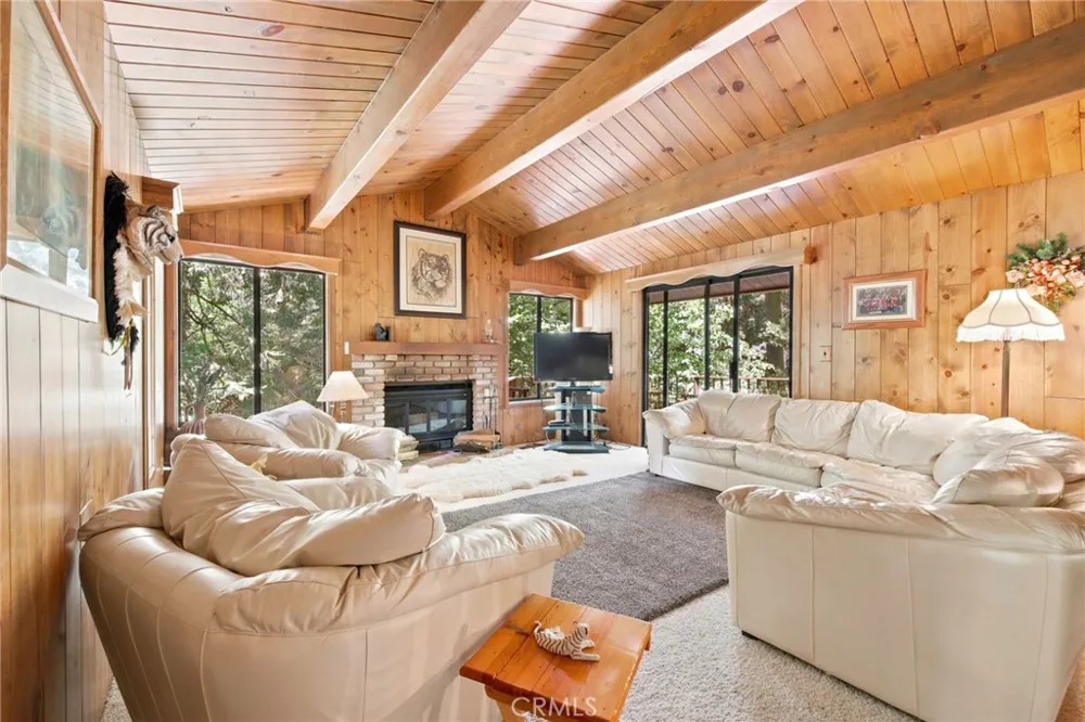 745 Kuffel Canyon Lake Arrowhead, CA 92352