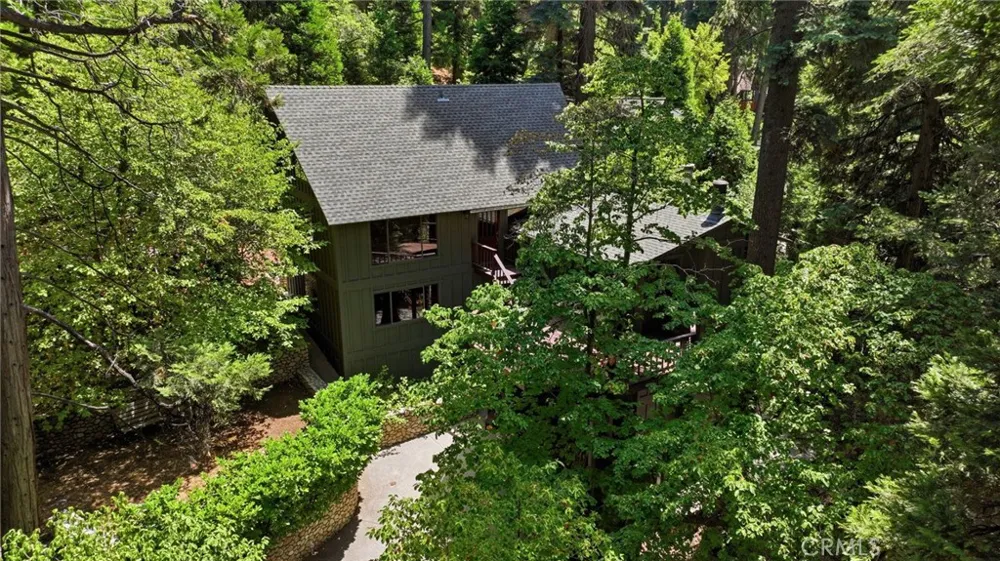745 Kuffel Canyon Lake Arrowhead, CA 92352