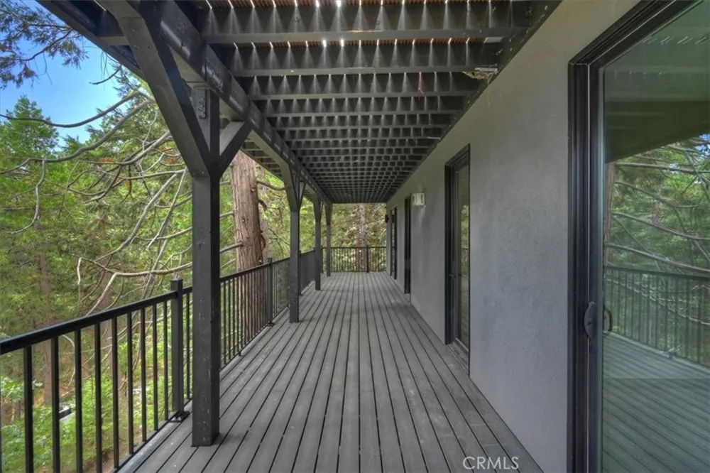 28986 Alder Terrace Lake Arrowhead, CA 92321