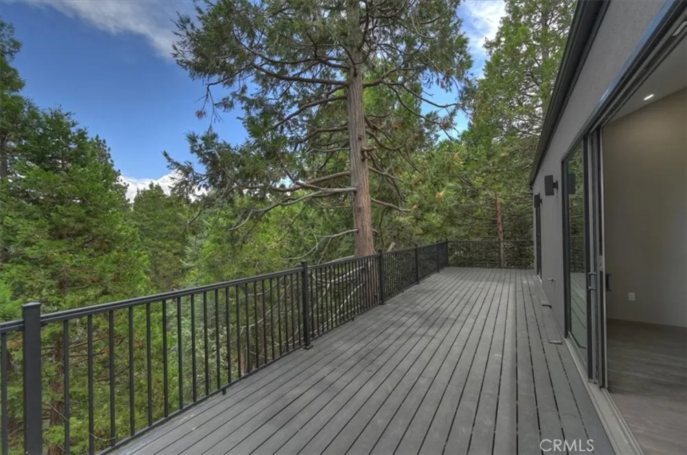 28986 Alder Terrace Lake Arrowhead, CA 92321