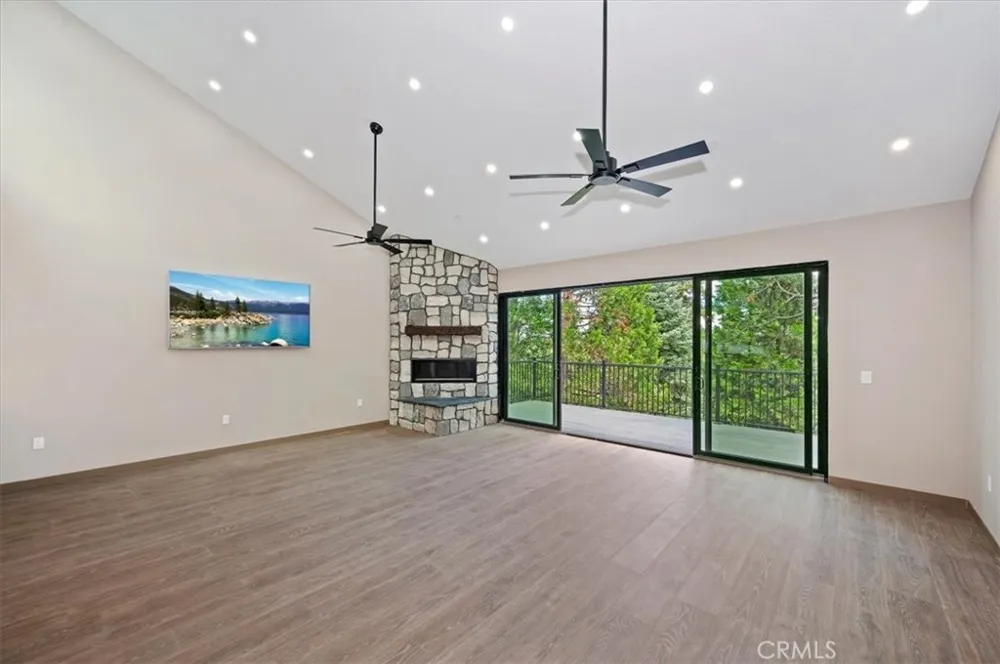 28986 Alder Terrace Lake Arrowhead, CA 92321
