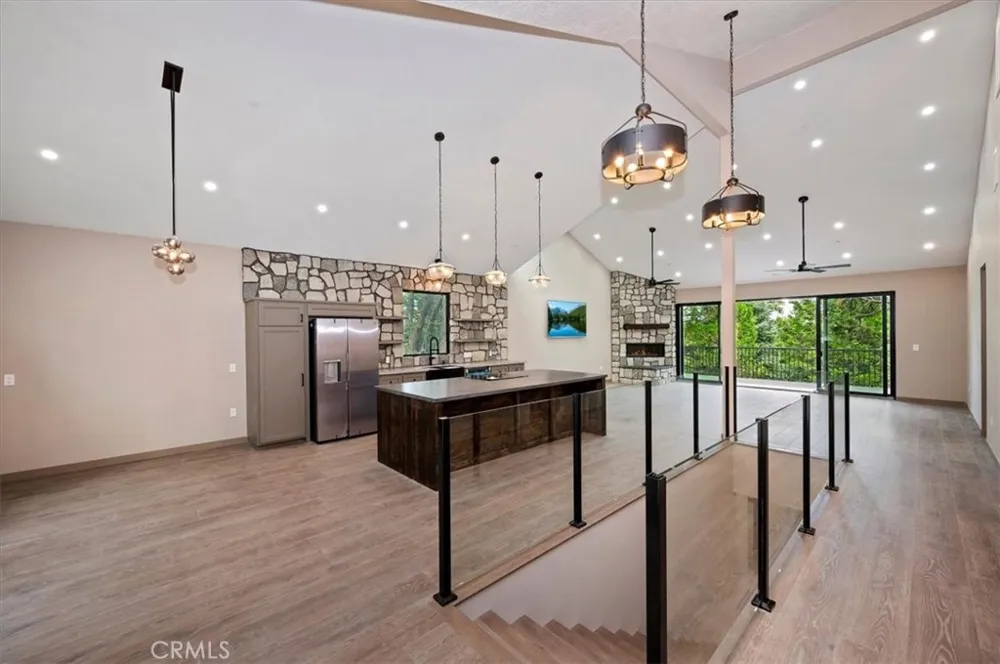 28986 Alder Terrace Lake Arrowhead, CA 92321