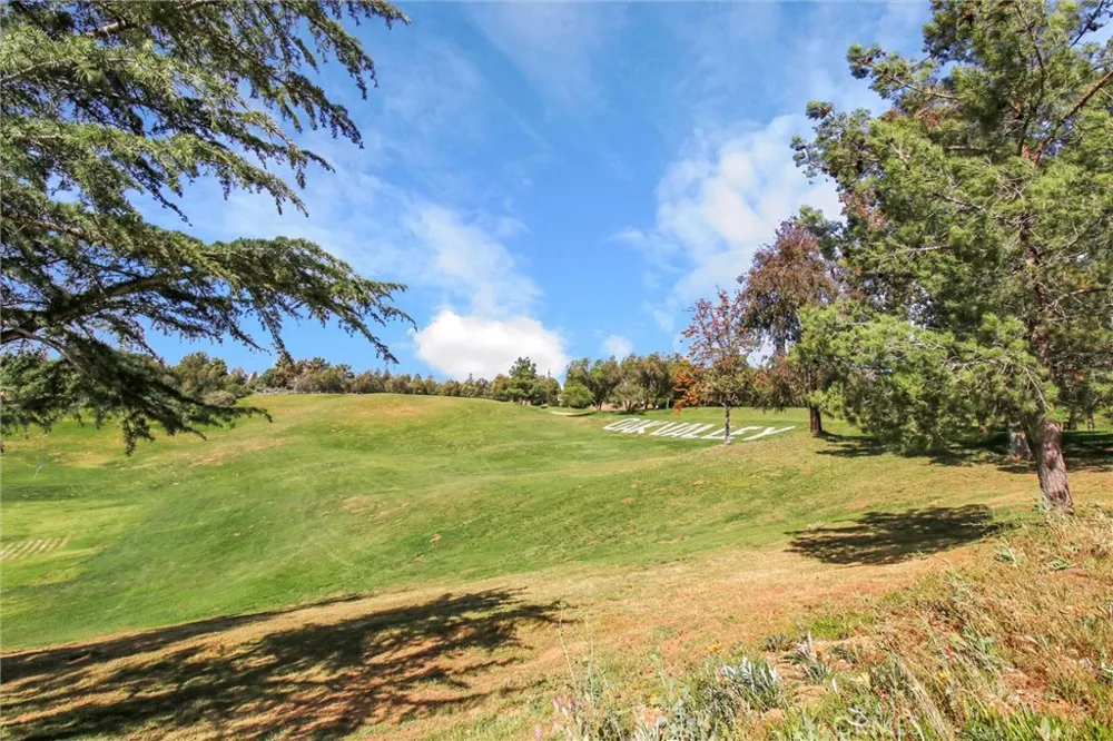 1034 Riviera Court Beaumont, CA 92223