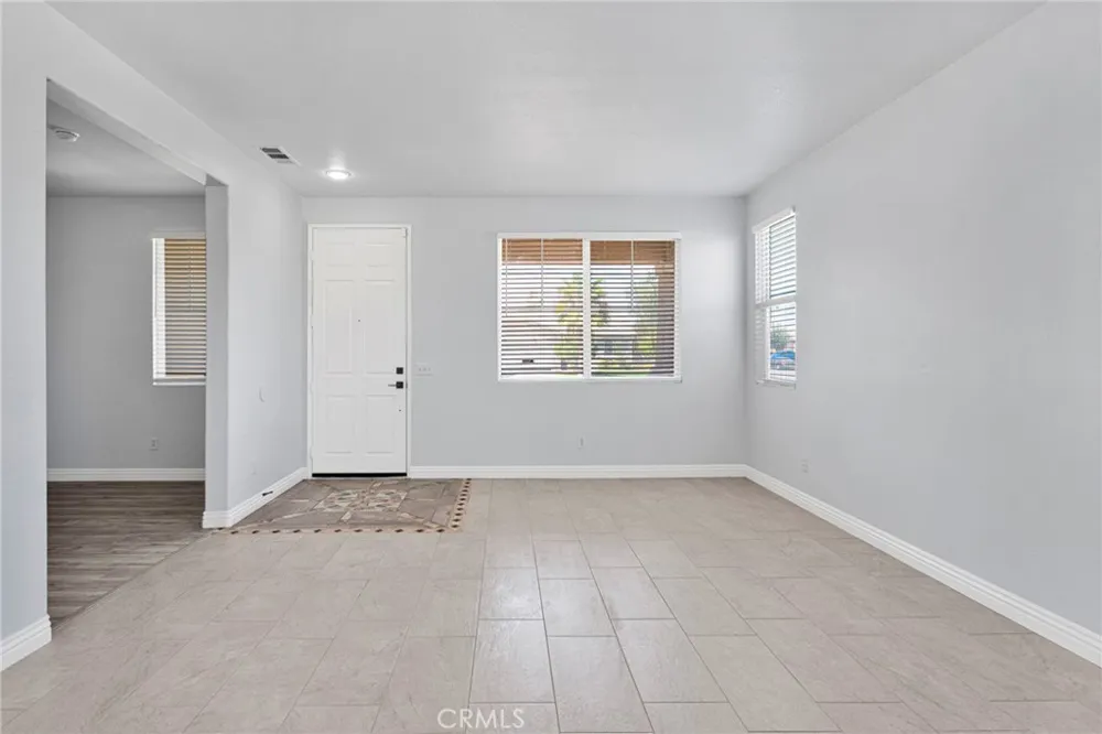 14573 Handsdale Street Adelanto, CA 92301