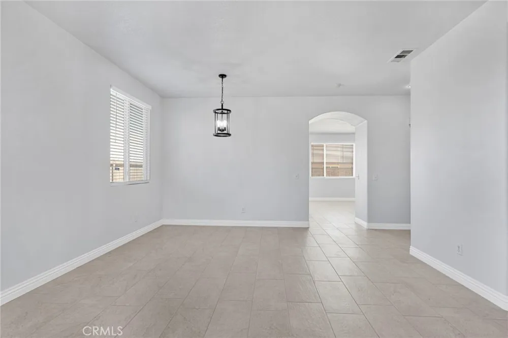 14573 Handsdale Street Adelanto, CA 92301