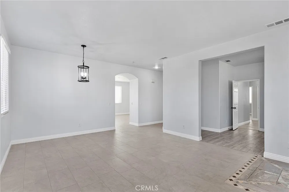 14573 Handsdale Street Adelanto, CA 92301